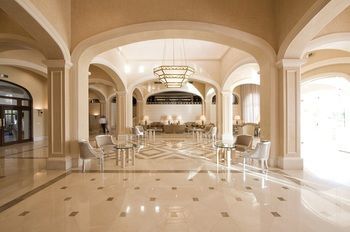 Hotel Jaz Almaza Beach