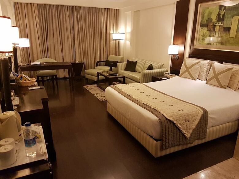 Hotel Pride Park Premier