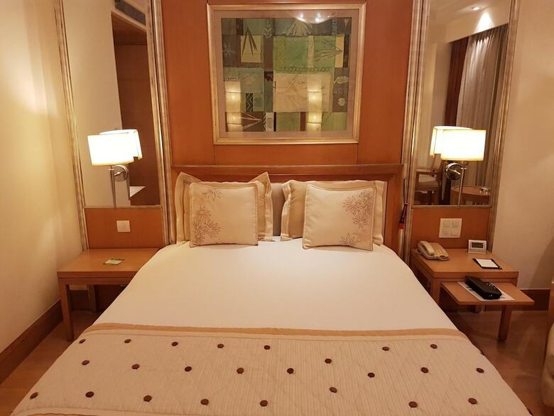 Hotel Pride Park Premier