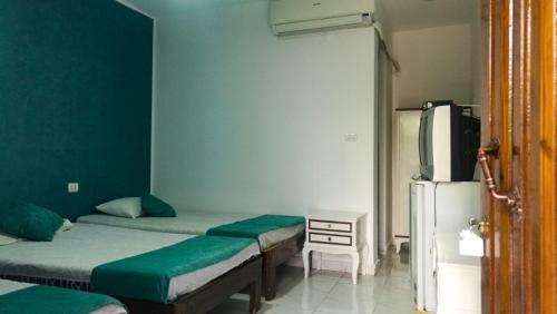 Octopus Hotel
