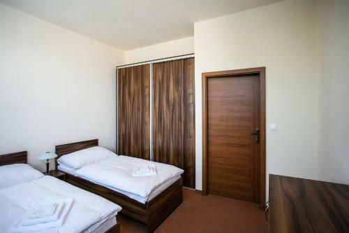 Hostal Kongresov� Centrum A Grand Caf� Senica