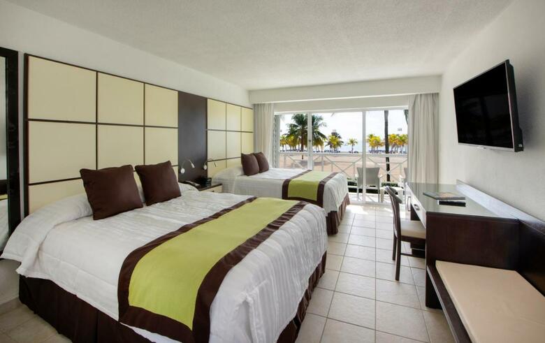 Hotel Viva Wyndham Fortuna Beach