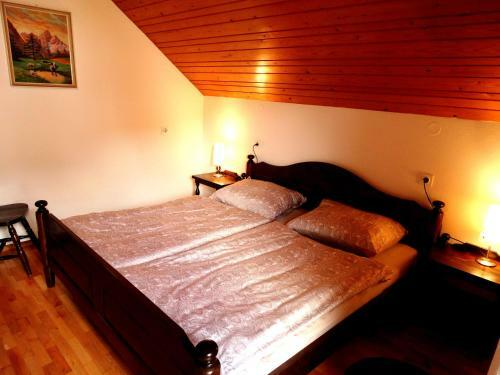 Hostal Apartments Maria