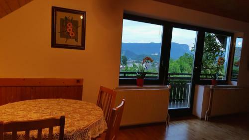 Hostal Apartments Maria