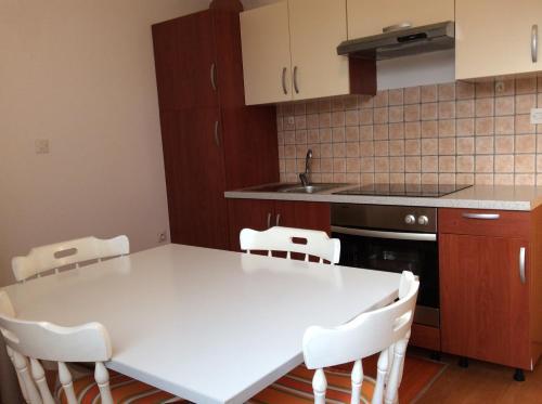 Apartments Krt Mirko
