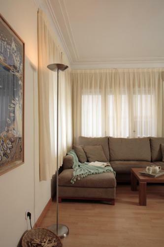 Classbedroom Apartments III