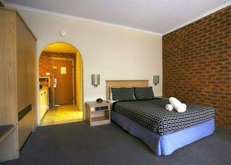 Quality Hotel Melbourne Airport