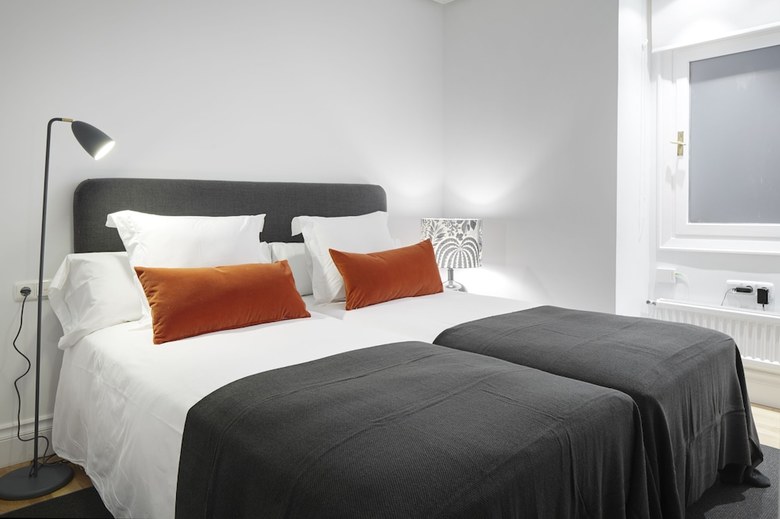 Playa de La Concha 4 Apartment By Feelfree Rentals