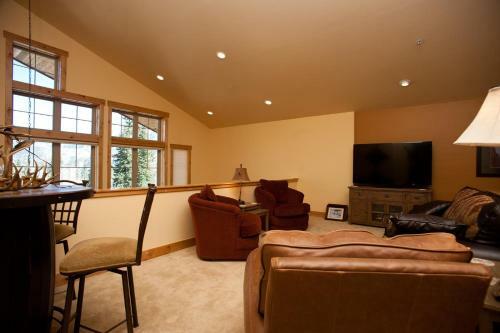 Alpenglow 10 Apartment