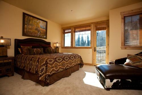 Alpenglow 10 Apartment