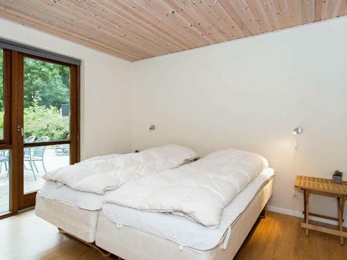 Holiday Home Barsb�klund