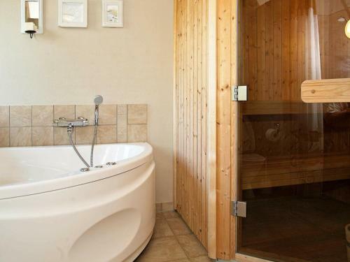 Holiday Home Barsb�klund