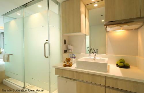 Hotel The Mini Suites - Eton Tower Makati