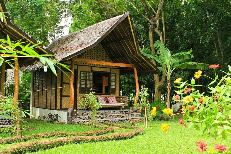 Hostal Fox & The Firefly Cottages