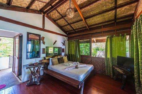 Hotel Patrick's On The Beach Resort