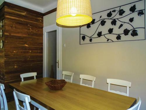 Two-bedroom Holiday Home In Moravske Toplice