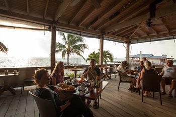 Sunbreeze Hotel