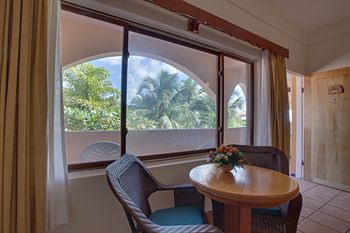 Sunbreeze Hotel