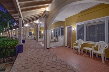 Sunbreeze Hotel