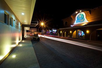 Sunbreeze Hotel