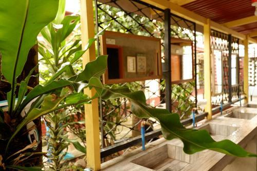 Food District Hostel Cebu Central
