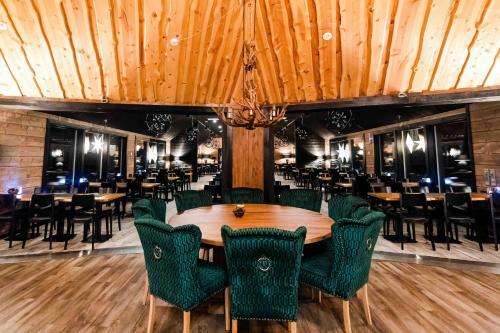 Hotel Northern Lights Village