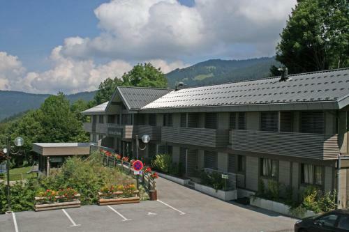 Hotel La Croix De Savoie & Spa