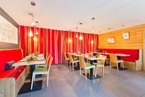 Hotel La Croix De Savoie & Spa