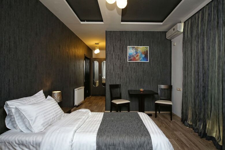 Continental Hotel