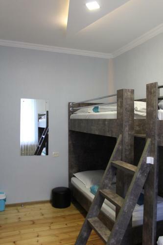 Hostal Homestay Lela And Mari