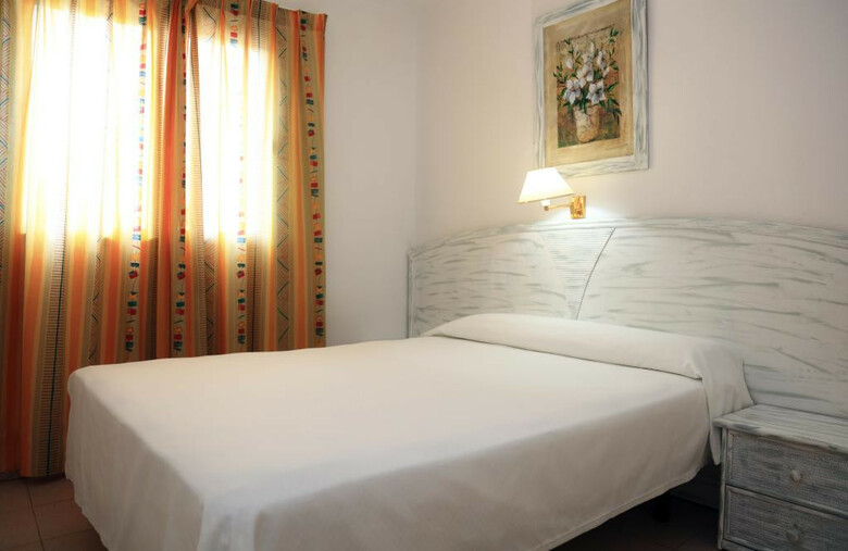 Apartamentos Caleta Garden