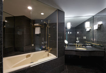Hotel Imperial Palace