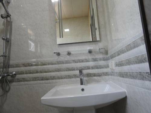 Hostal White Hotel