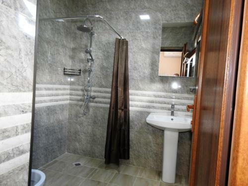 Hostal White Hotel