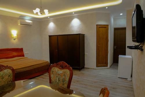 Hostal White Hotel