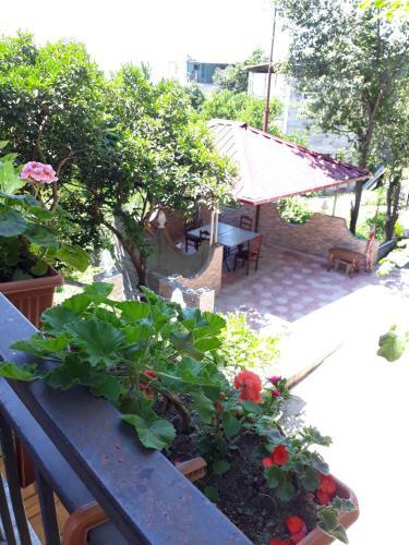 Konstantin House