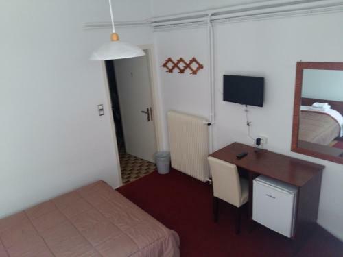 Hostal Eleni's Rooms