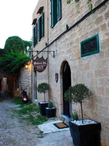 Posada Medieval Inn