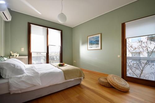 Apartment Karyatis