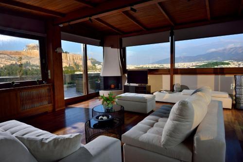 Apartment Karyatis