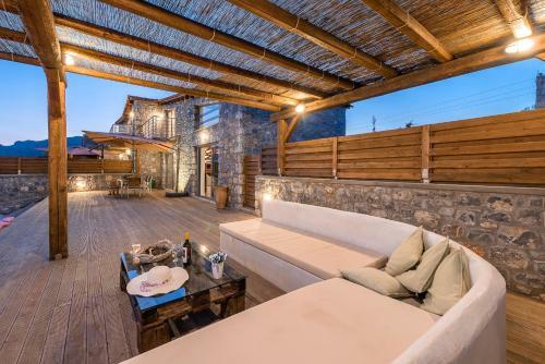 Lindos Seastone Villas