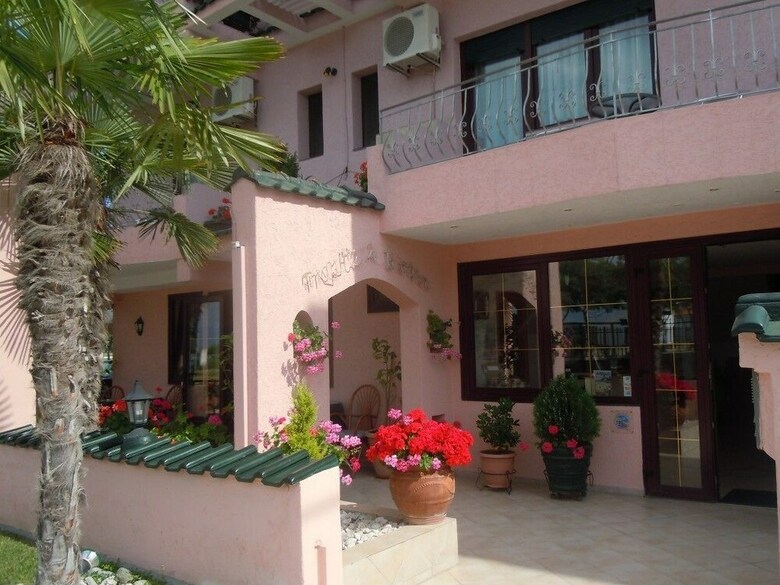 Hotel Tropicana