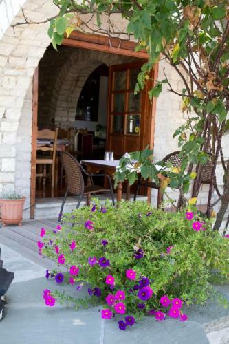 Hotel Monodendri