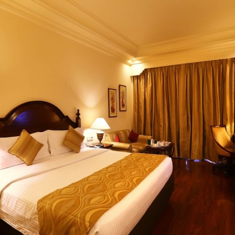 Hotel Residency Towers