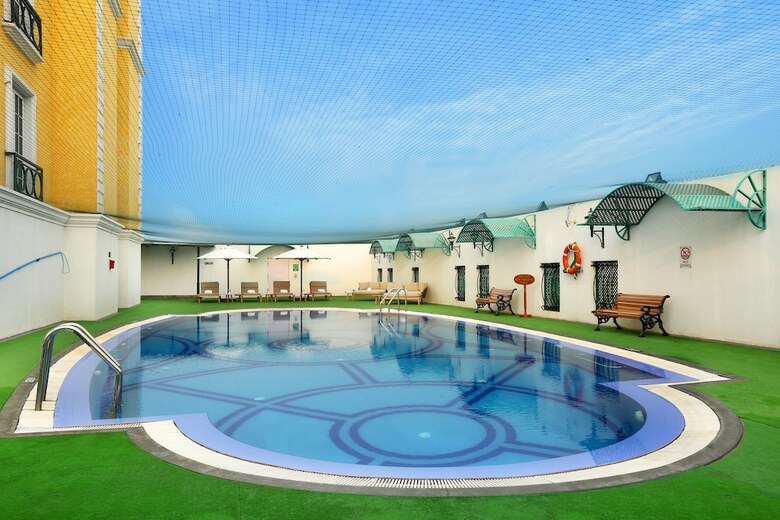 Hotel Residency Towers