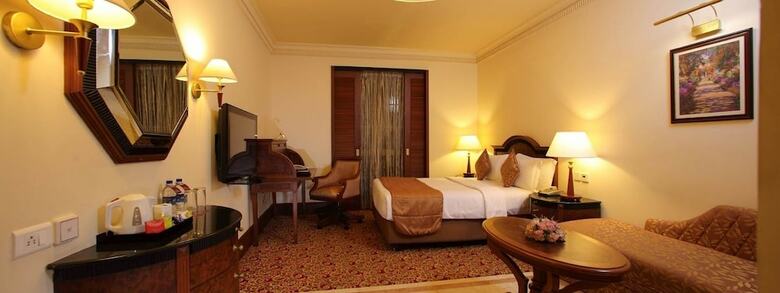 Hotel Residency Towers