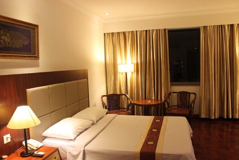 Diamond Hotel