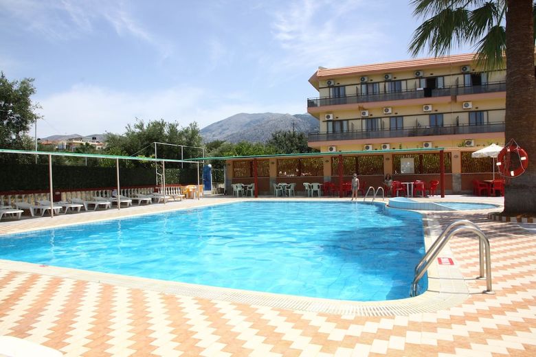Triton Garden Hotel