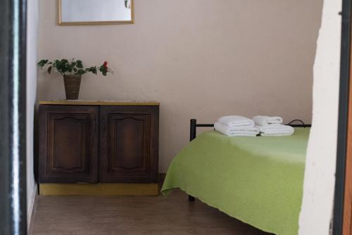 Hostal Antisthenes Guesthouse