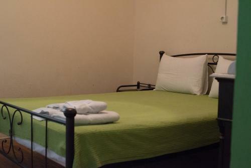Hostal Antisthenes Guesthouse
